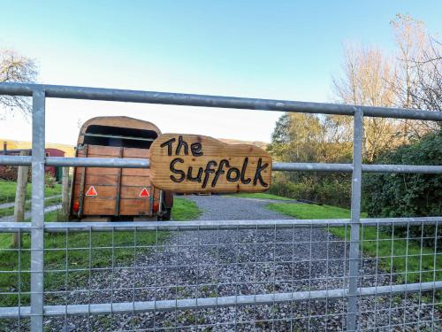 The Suffolk – Photos 2