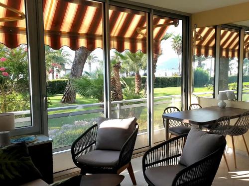 Garden and beach sea view apartment Cannes photo 20