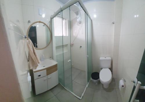 Et badeværelse på Casa nova 2 quartos 1 garagem Morretes