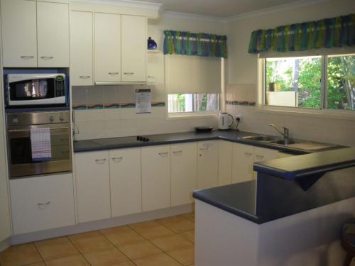 Dapur atau dapur kecil di 22 Bussey Street