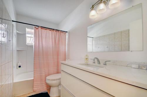 OFF 2 Bedroom House with Backyard – Photos 2