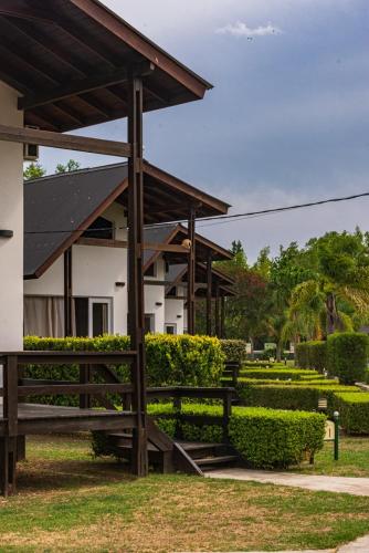 Taman di luar Solares de la Bahía