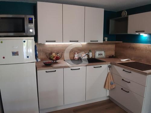 Photo de la galerie de l'établissement La Tranche sur Mer : Pavillon T2, piscine, proche plage - FR-1-357-241, à La Tranche-sur-Mer