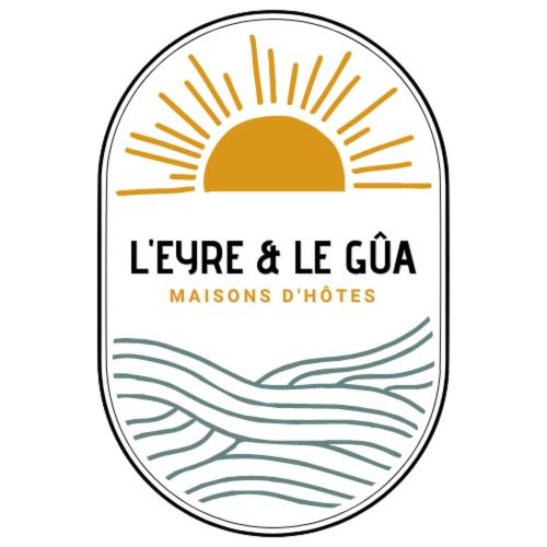 un logo pour un magasin de choix de marinas dans l'établissement Bâtisse en pierre XVII siècle 115 M² avec terrasse, à Ambarès-et-Lagrave