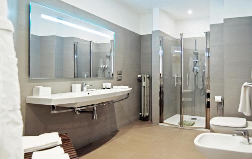 Kúpeľňa v ubytovaní Adamas Luxury Suite 501