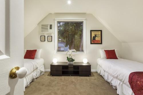 Posteľ alebo postele v izbe v ubytovaní Briars Cottage - Daylesford