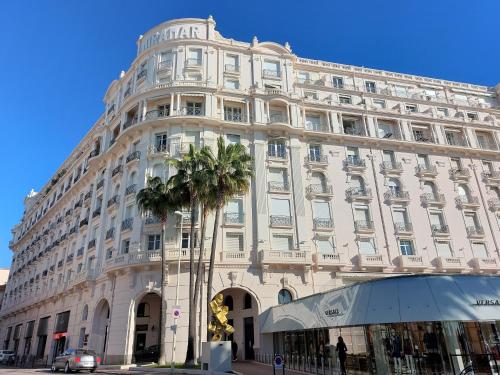 Luxurious Elegant Apartment in Palais Miramar on Croisette, Cannes