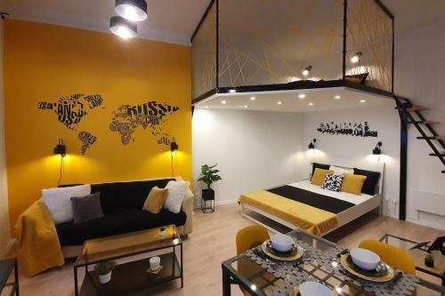 Violet apartment with Air condition