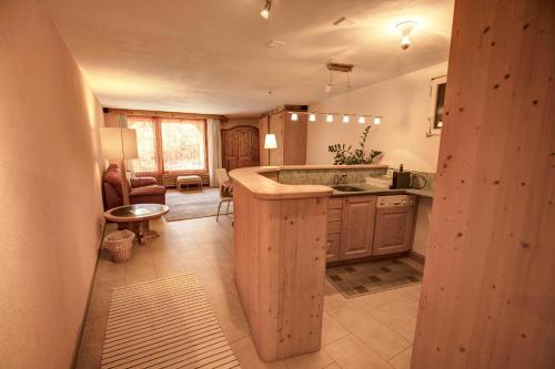 Fotografie z fotogalerie ubytování Chesa Munteratsch 1-Zimmerwohnung 310 Typ B v destinaci Silvaplana