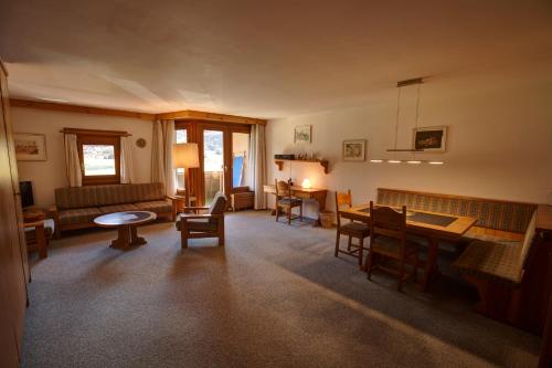 Chesa Munteratsch 1 1 2-Zimmerwohnung 304 Typ D