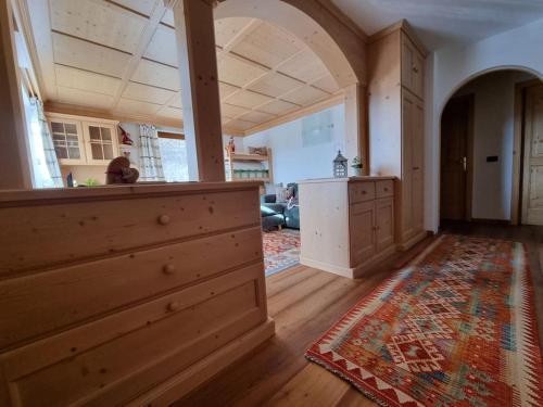 Fotografie z fotogalerie ubytování Appartamento ai larici, rustico ed elegante v destinaci Varena