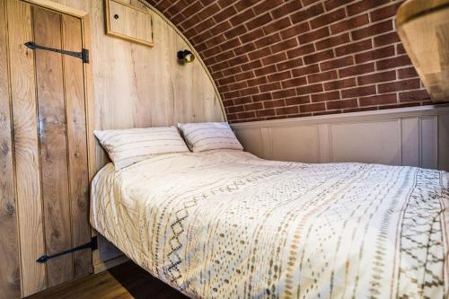 Tempat tidur dalam kamar di Mountain View