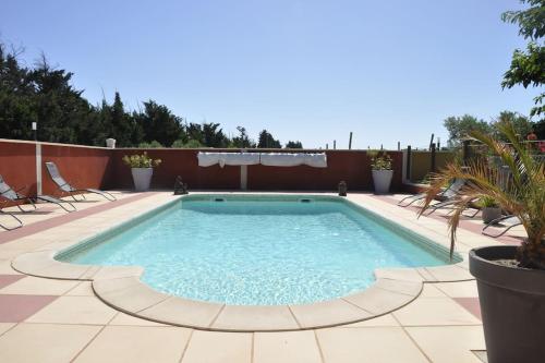 Πισίνα στο ή κοντά στο Charmante villa en Provence