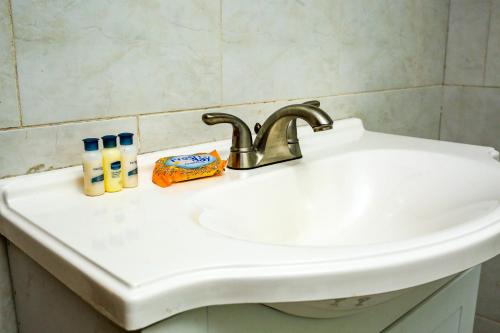  Brisotel - Beira Mar -  Chambre  photo :   Tea/Coffee maker    Minibar    Bath                           