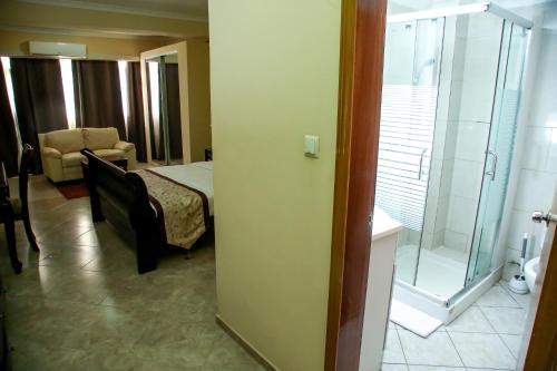  Brisotel - Beira Mar -  Chambre  photo :   Tea/Coffee maker    Minibar    Safety deposit box                           