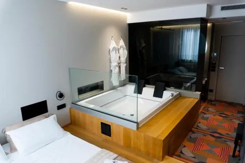 ZOE LUXURY SUITES photo 42