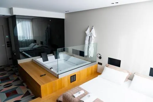 ZOE LUXURY SUITES photo 3
