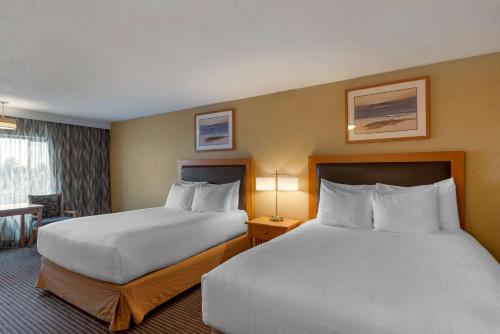 Postel nebo postele na pokoji v ubytování Best Western Plus Ocean View Resort