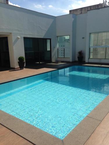 Πισίνα στο ή κοντά στο Loft com vista incrível para a Praia da Costa!