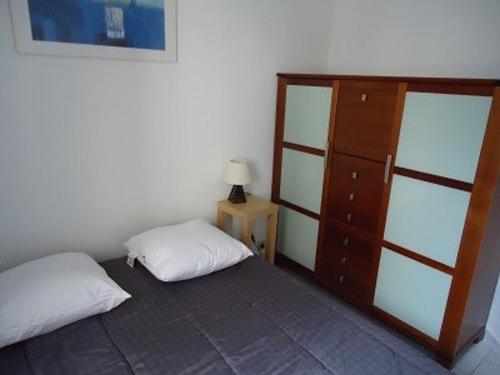 Photo de la galerie de l'établissement Appartement Climatisé, 4 Couchages, 1 Chambre + Cabine, Parking - FR-1-388-148, à Argelès-sur-Mer