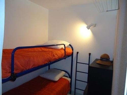 Photo de la galerie de l'établissement Appartement Climatisé, 4 Couchages, 1 Chambre + Cabine, Parking - FR-1-388-148, à Argelès-sur-Mer