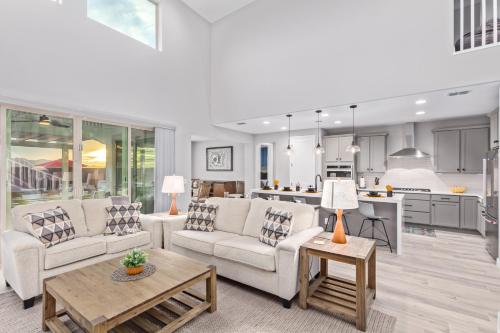 164TH Surprise home – Photos 3
