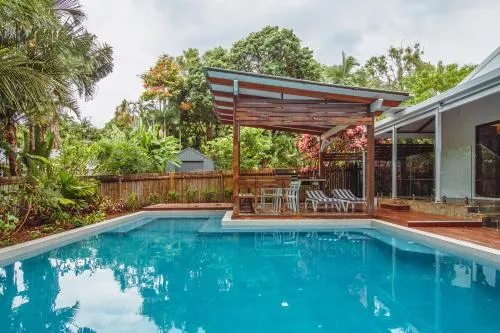 Trinity Beach Cottage picture