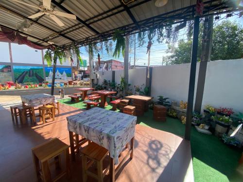 Fotografie z fotogalerie ubytování DD Grand Hotel v destinaci Ban Na Ta Kai