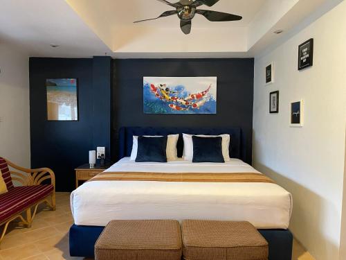 Summer Breeze Hotel