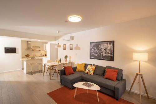 Mannequin - Contemporary apartment with garage, sea view and fast WiFi