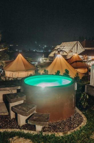 Alamu Eco Lodgeの敷地内または近くにあるプール