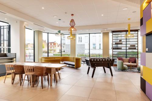 Posezení v ubytování B&B HOTEL Lille Lillenium Eurasanté