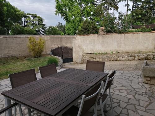 Zdjęcie z galerii obiektu Charmante maison proche centre ville w mieście Saint-Rémy-de-Provence