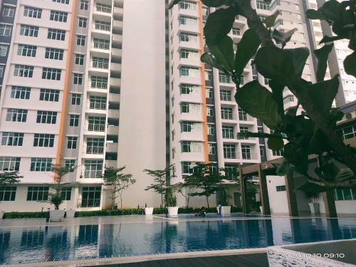 Πισίνα στο ή κοντά στο HOMESTAY NazIPOH Meru