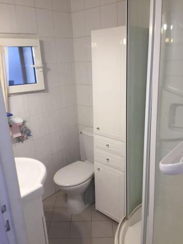 Villa Sidonie : Jardin+Jacuzzi en été, plage à 17min à pied