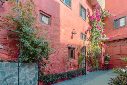 Casa del Sol Terrace Parking