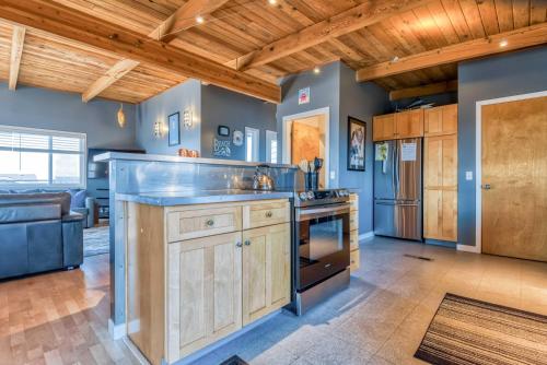Φωτογραφία από το άλμπουμ του The Rock Inn Yacht - Meredith Lodging σε Pacific City