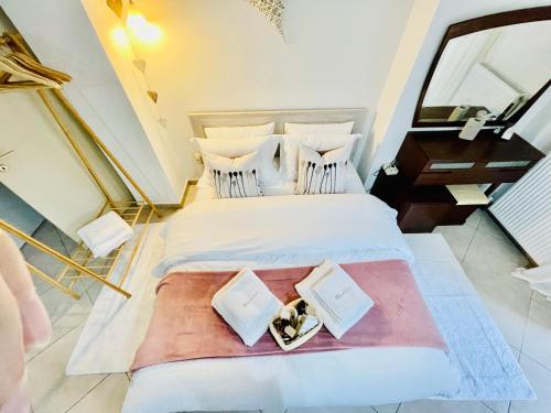 Nadia's White Loft