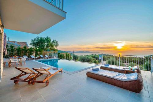 Fiscardo Luxury Stone Villa Suzana ,with sunset view!