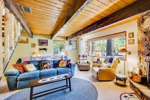 The Cozy Cabin on Leonard Lane