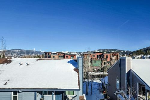 Mountain Town Living – Photos 2
