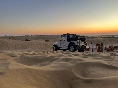 Amanecer o atardecer desde el camping o alrededores