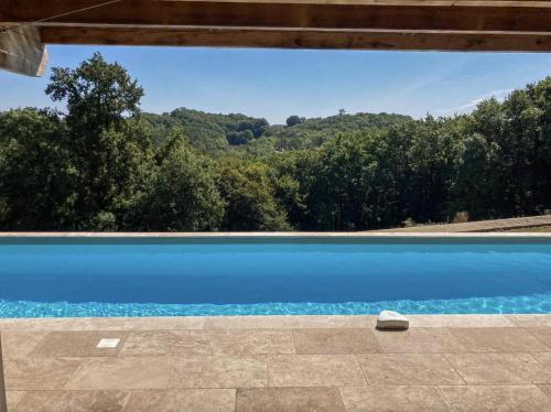 The swimming pool at or close to Villa Charmante au Perigord 10p in Fouleix, Dord