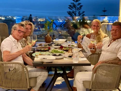 Επισκέπτες που μένουν στο Creta Blue Boutique Hotel 