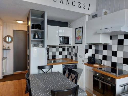 Bel appartement rénové 5 pers proche pistes Arc 1800 - FR-1-411-622