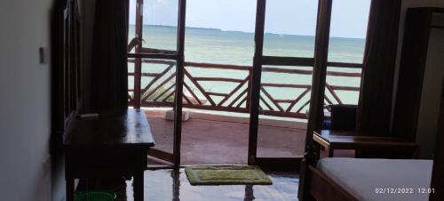 Menai Bay Beach Bungalows – Photos 3