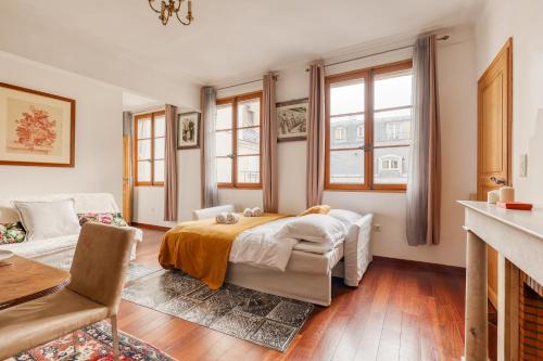 Bohemian & Authentic Parisian Flat - Paris 07