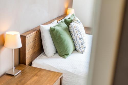 Una cama o camas en una habitación de Fuths Penthouse 55