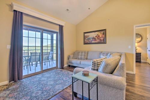Luxurious Branson Condo with Gorgeous Views! – Photos 3