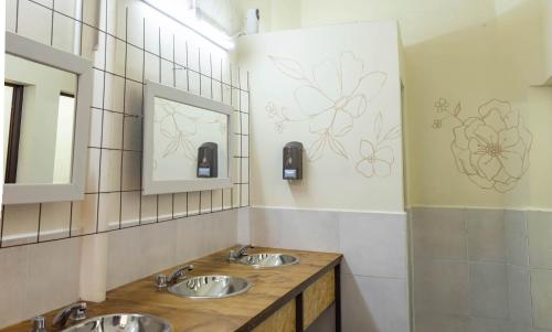 Koupelna v ubytování HOSTEL PUNTO RAMIREZ
